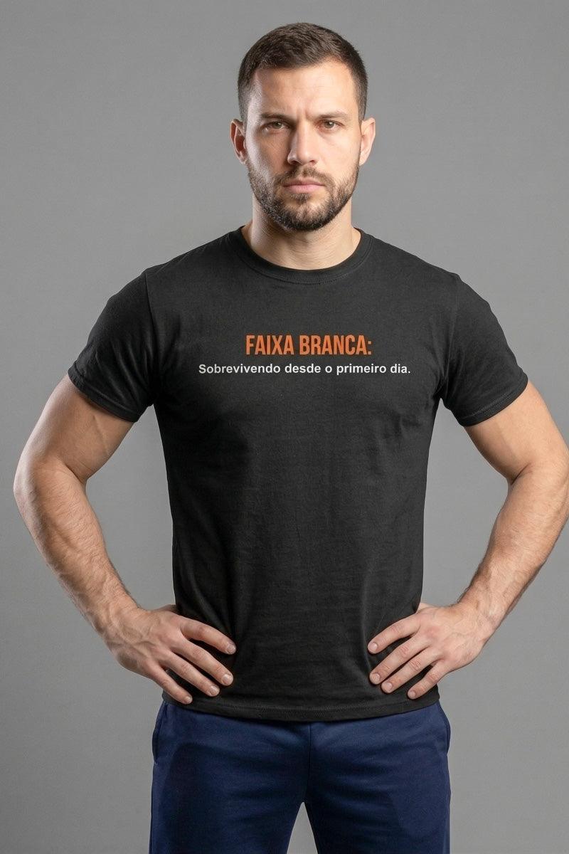 Camiseta Coleção Zoeira Faixa Branca Sobrevivendo